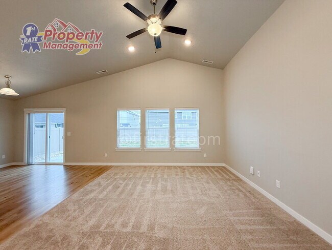 Building Photo - 11398 W Belgrave St