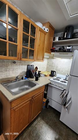 Building Photo - 1015 S Welch St