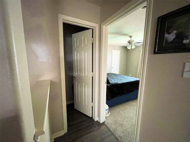 Primary Photo - 2411 Fox River Ln