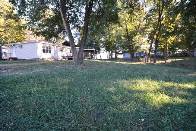 Building Photo - 1788-1788 W Grapevine Dr