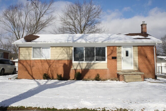Building Photo - 264 Highland Dr