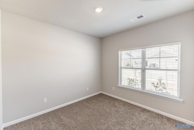 Building Photo - 290 Caudle Dr