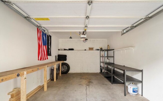 Building Photo - Move Right In! Two Bedrooms - North Scottsdale