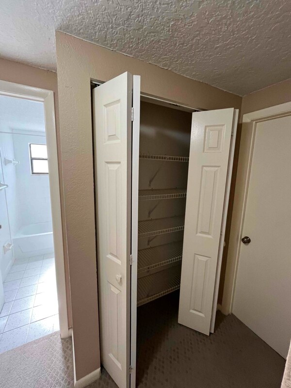 Building Photo - 4934 Amherst Ct