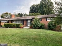 Building Photo - 18507 Indian Cottage Rd
