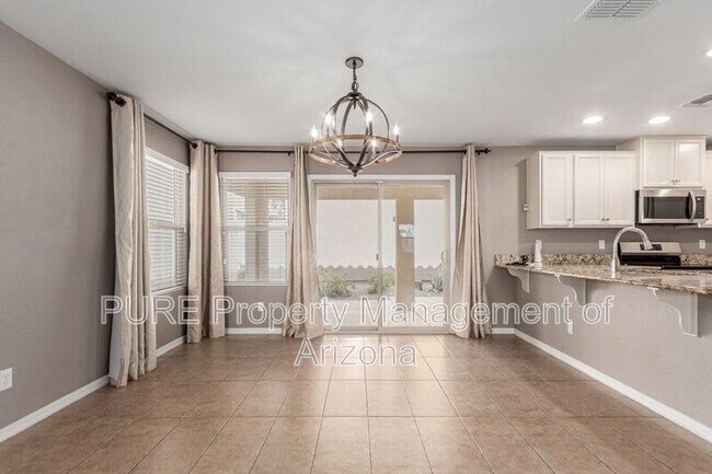Building Photo - 1423 N Balboa