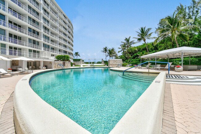 Building Photo - 2774 S Ocean Blvd