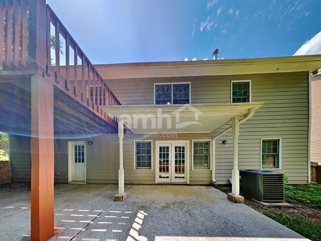 Building Photo - 1903 Ascot Ter NW