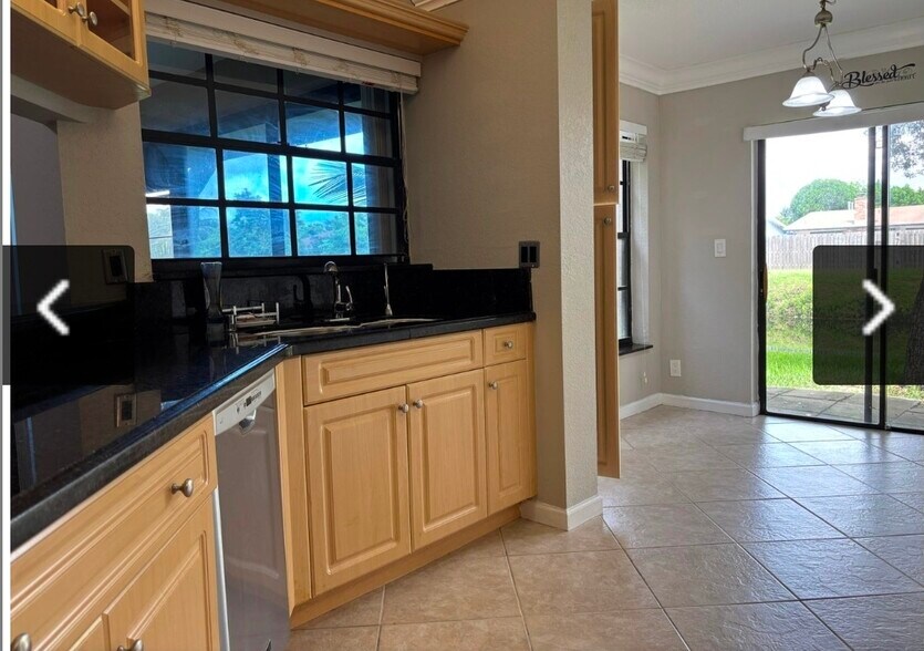 Building Photo - 9121 W Sunrise Blvd