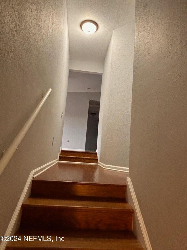 Building Photo - 10075 GATE N Pky