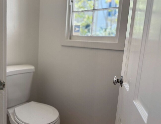 Building Photo - This is a Berkeley Lifestyle. | 3BR | 1.5BA | 1,450 SF | Just Steps from Campus