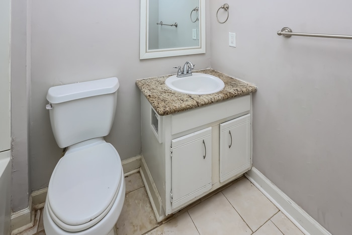 Building Photo - 218 Shenandoah Rd N