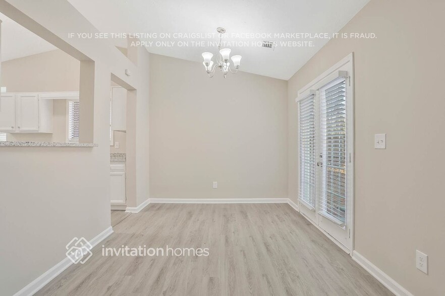 Building Photo - 805 Riverstone Ln