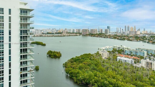 Building Photo - 16385 Biscayne Blvd