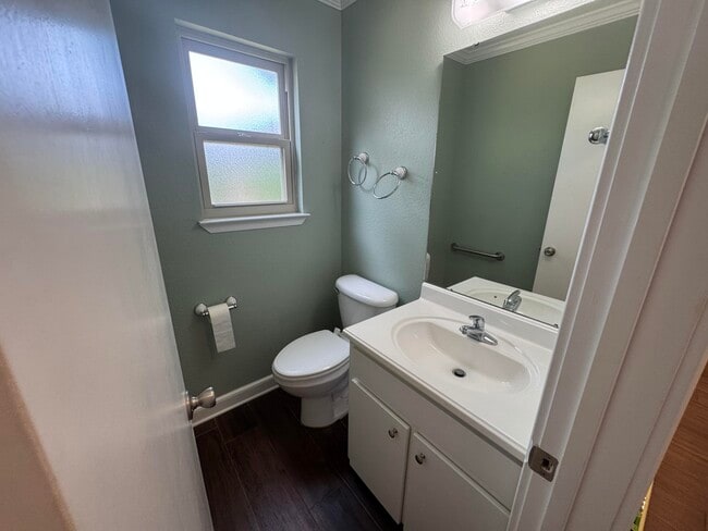 Building Photo - 234 Wava Ave