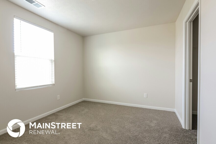 Building Photo - 13777 N Rising Sun Cir E