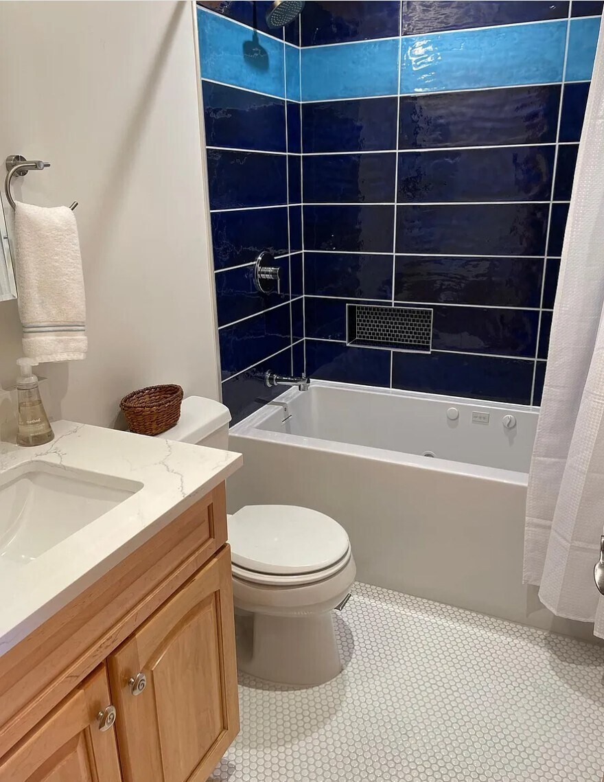 Main Bath with OS Tub/Shower & Designer Finishes - 45 Benthaven Pl