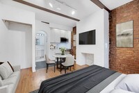 Building Photo - 224 Sullivan St