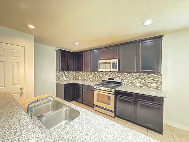 Building Photo - 4127 Longmont Hills Ln