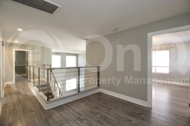Building Photo - 44390 W McClelland Dr