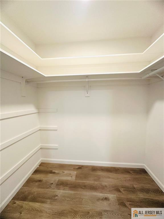 Building Photo - 16 Gerard Pl