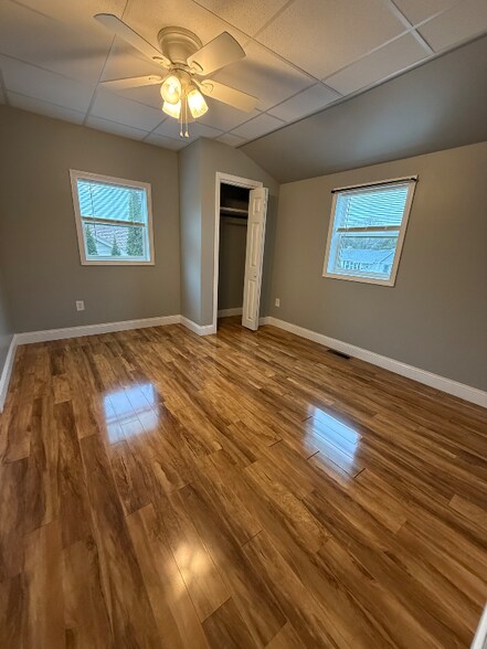 Building Photo - 25 Parkway N