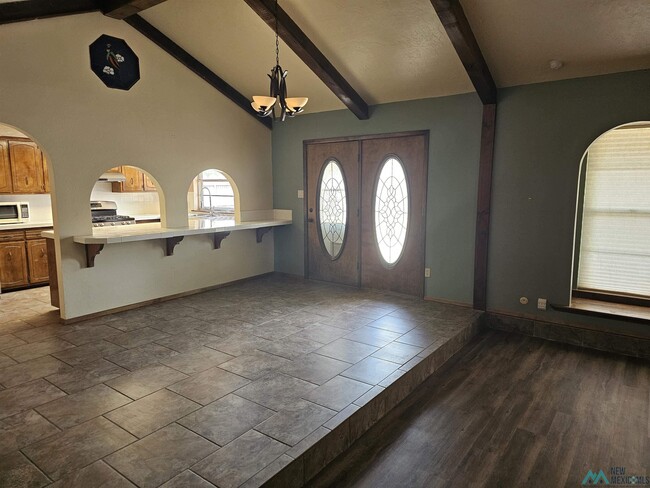 Building Photo - 1600 Arcineiga Dr