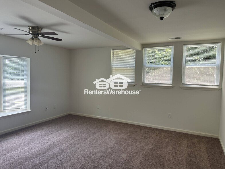 Building Photo - 17825 Falls Rd