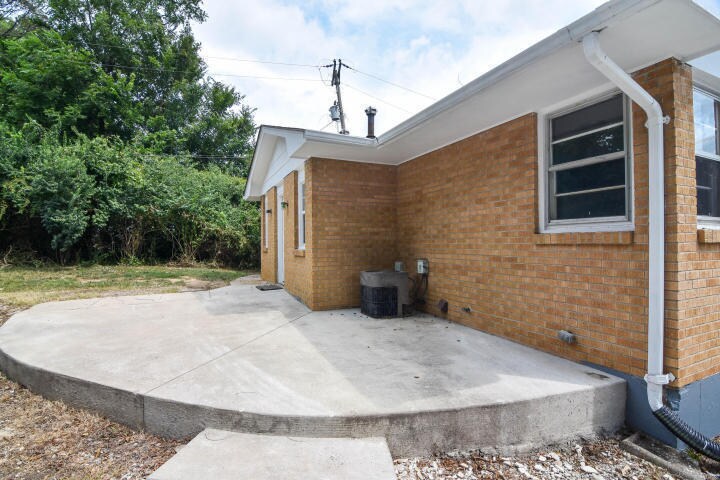 Building Photo - 2407 Clark Ln