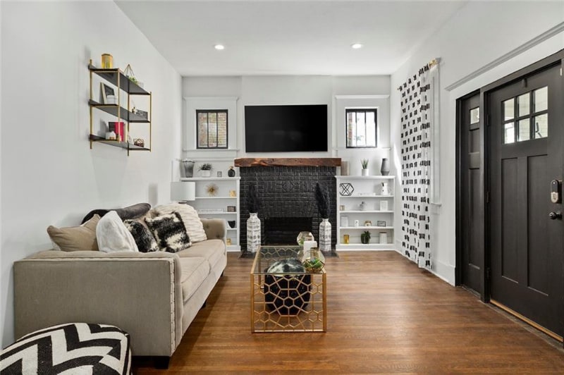 Building Photo - 563 Parkway Dr NE