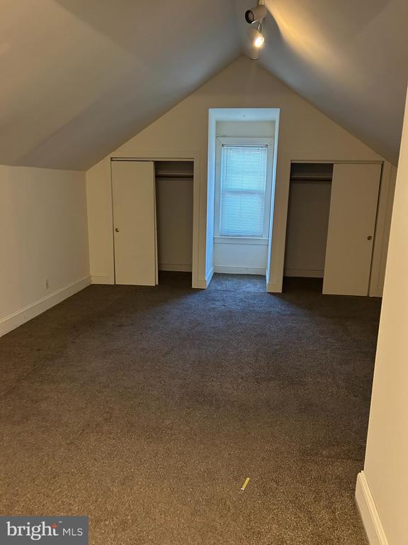 Building Photo - 1624 Browning Rd