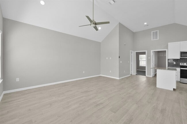 Building Photo - 16732 E Juneau St
