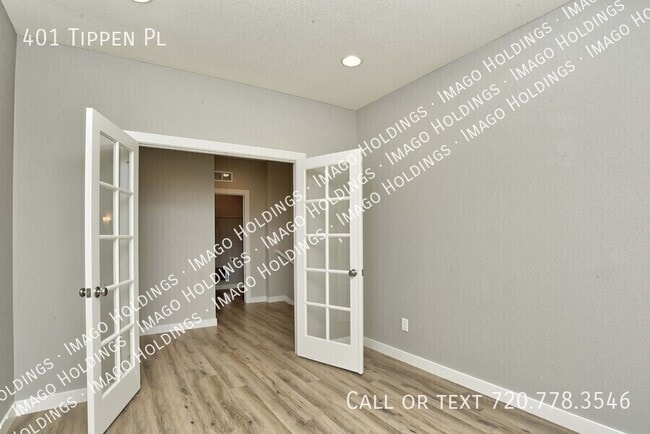 Building Photo - 401 Tippen Pl