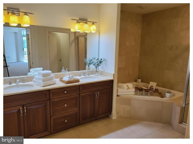 Building Photo - 1400 Lancaster St