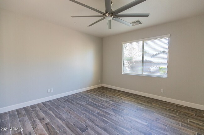Building Photo - 13602 W Avalon Dr