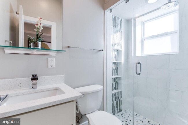 Building Photo - 30 Hanover Pl NW