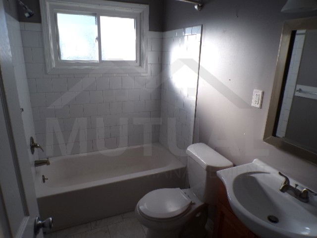 Building Photo - 233 Essex St