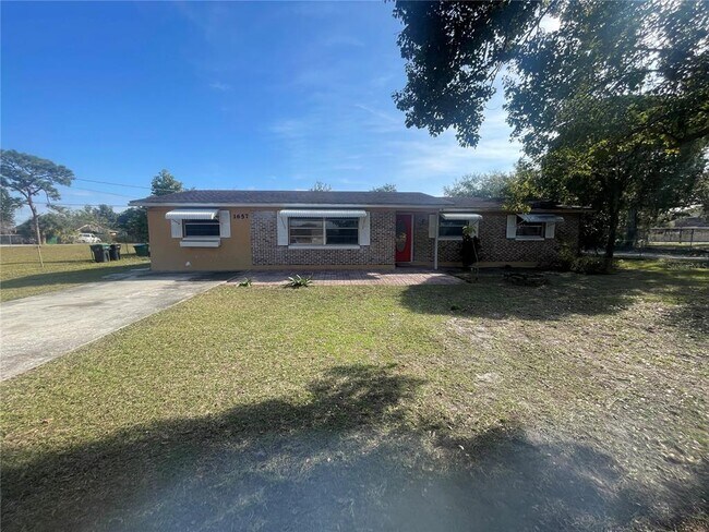 Building Photo - 1657 N Chickasaw Trail