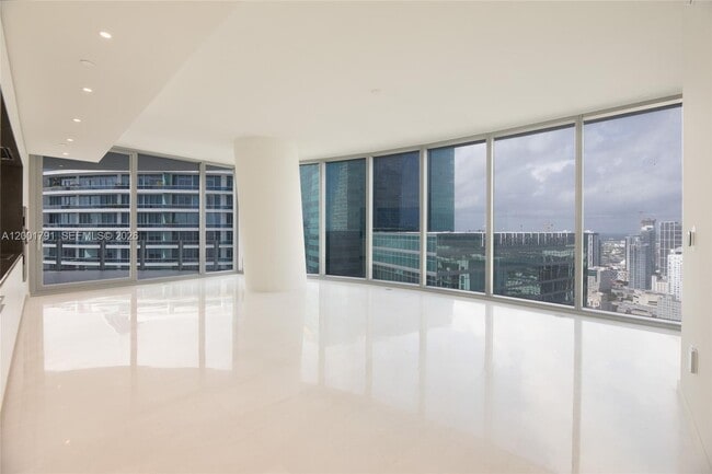 Building Photo - 300 Biscayne Blvd Way