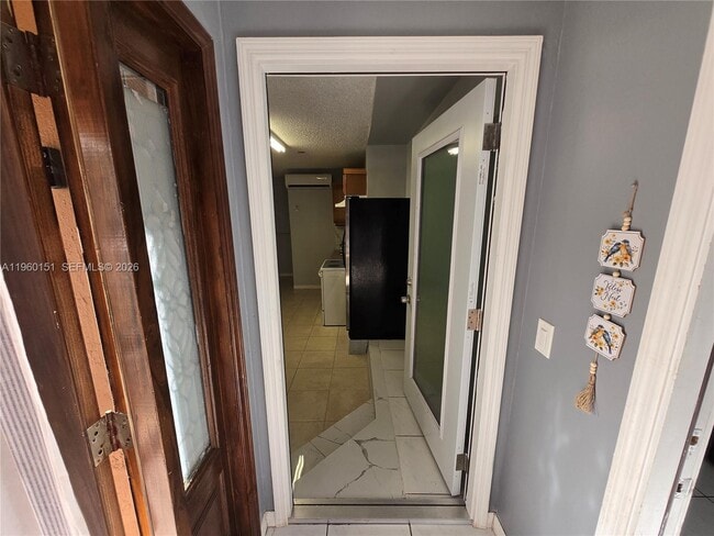 Building Photo - 16650 SW 141st Ct