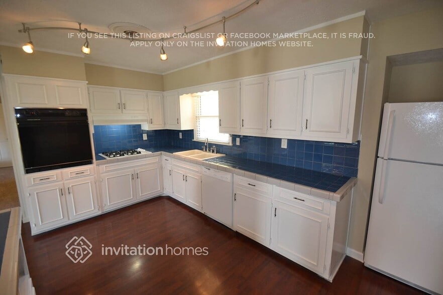 Building Photo - 5177 Manitu Ct SW