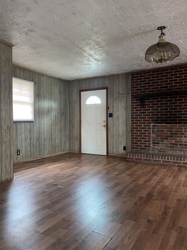 Building Photo - 3254 Bypass 127