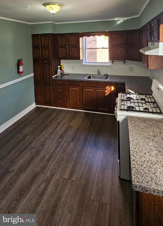 Building Photo - 1144 Collings Rd