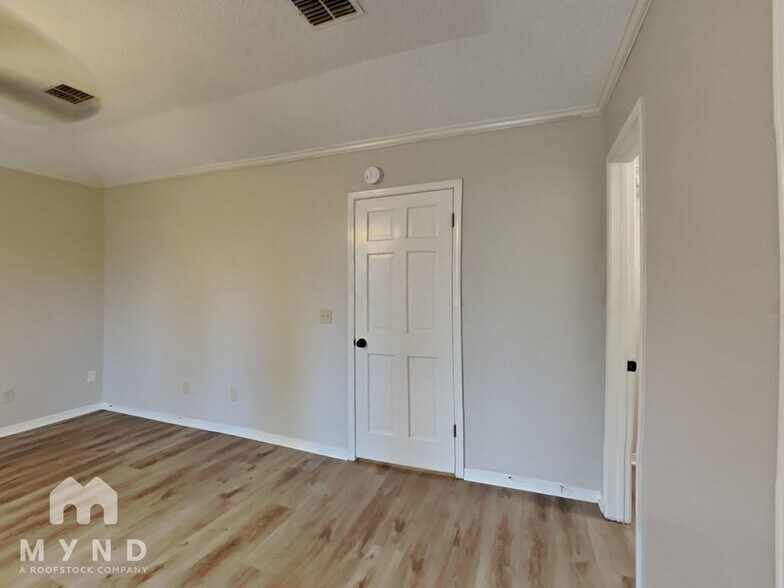 Building Photo - 3009 Nautilus Rd