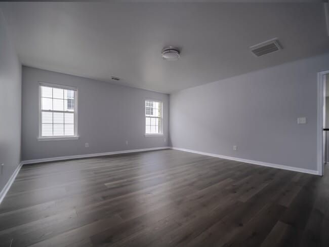 Building Photo - 1030 Boxelder Ln