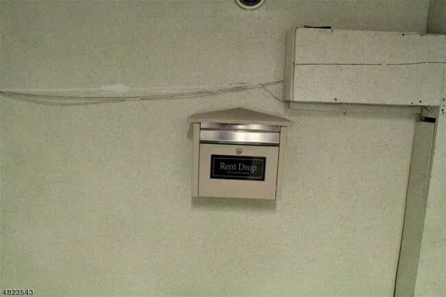 Building Photo - 503 Carleton Rd