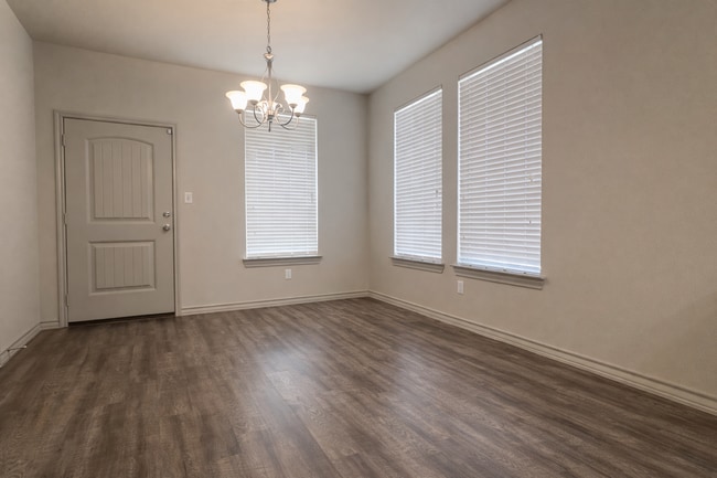 Building Photo - Natural Light Meets Modern Comfort | 3/2 In North Lubbock