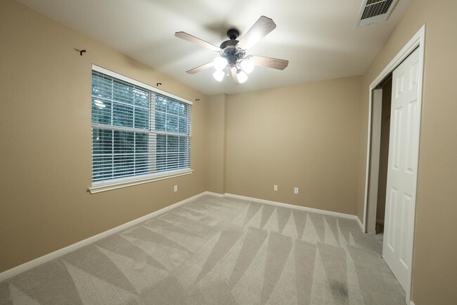 Building Photo - 9517 Eagle Knoll Dr