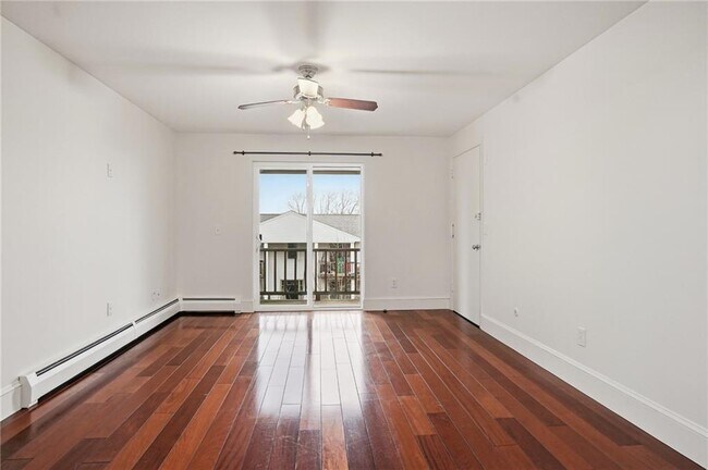 Building Photo - 70 Carroll Ave