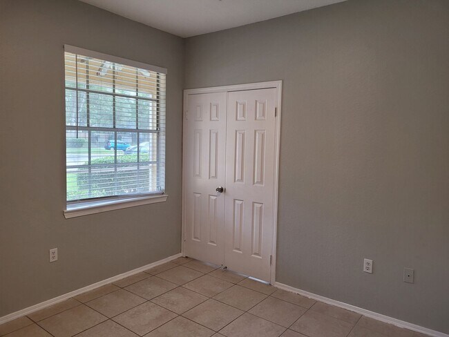Building Photo - Freshly Updated 3 bedroom 2 bath at The Ma...